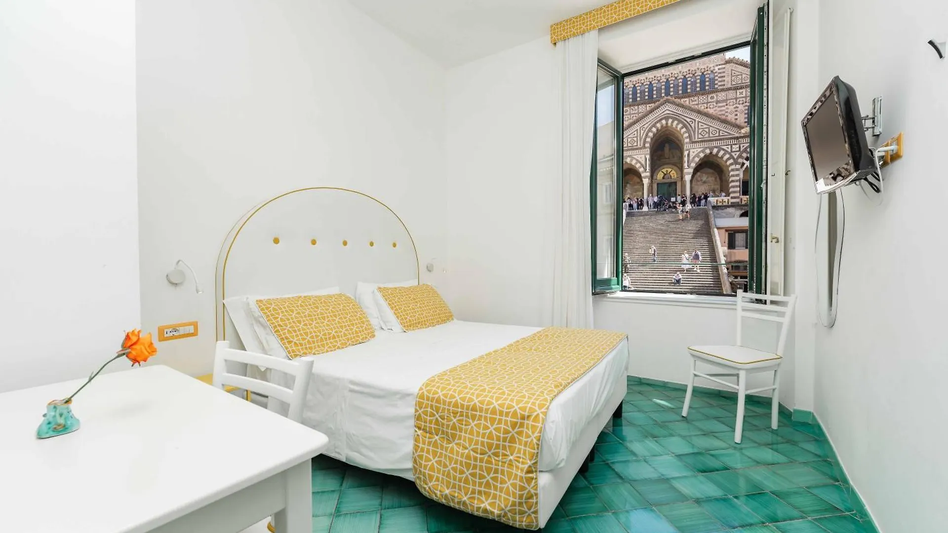 Albergo S. Andrea contacts